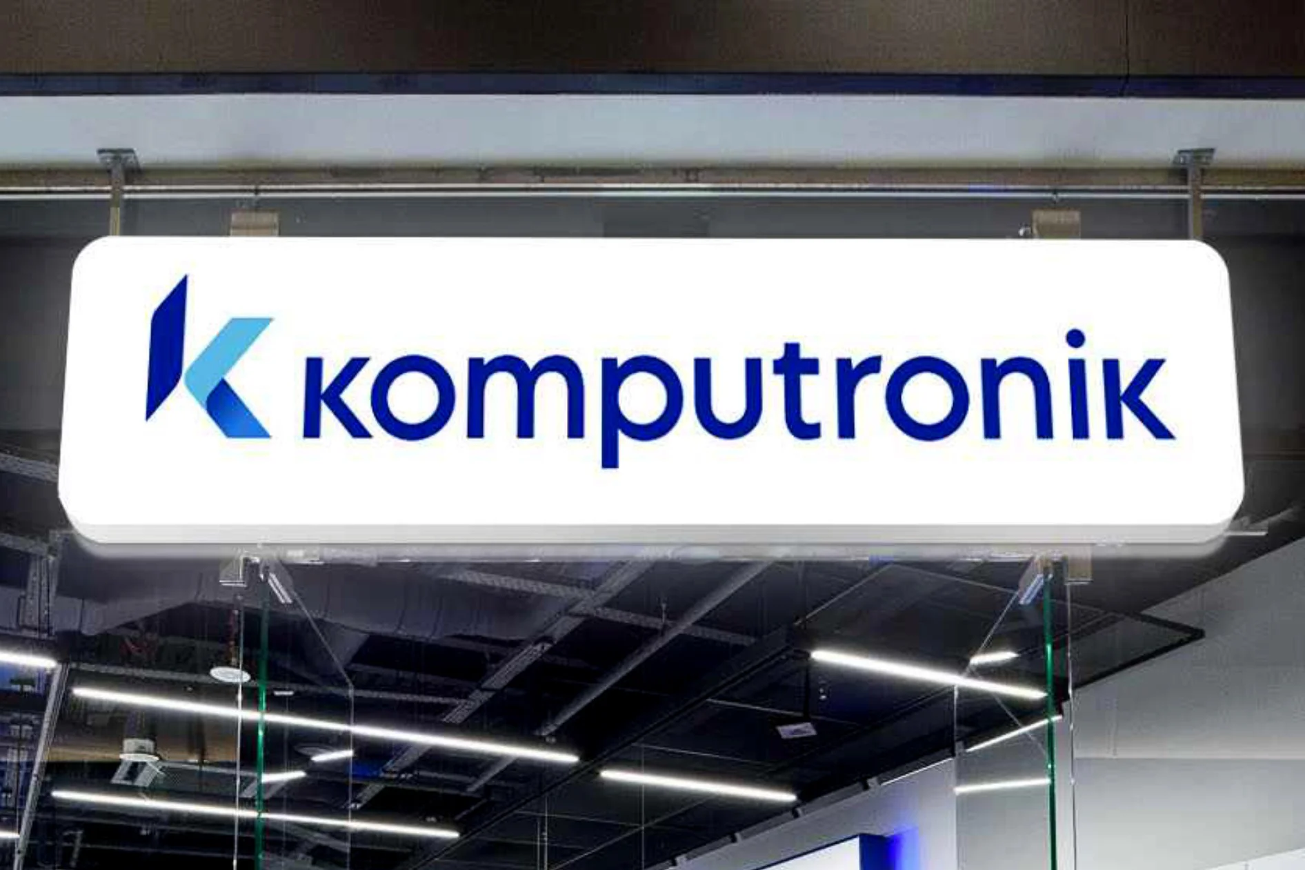 Read more about the article Doświadczenie z Komputronik: Kompleksowa Recenzja