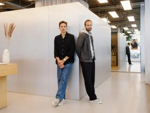 Read more about the article Europa92.eu Jeans Expert Platform for Finding the Right Denim Fit
