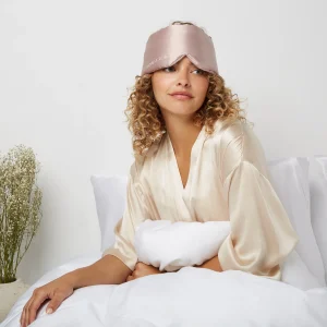 Read more about the article Why Dore & Rose Sleepwear is a Must-Have for Your Nighttime Routine